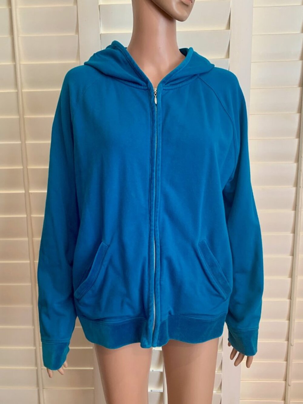 Jones New York Sport Zippered Hoodie with Velour trim-XL